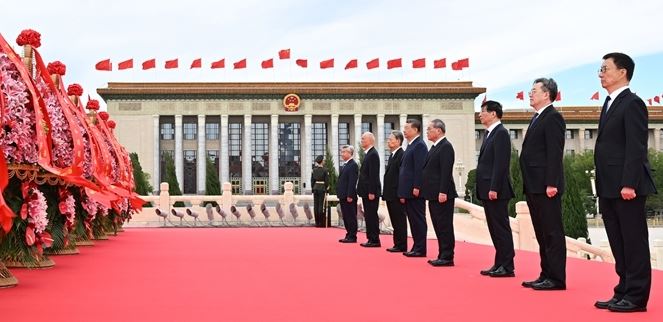 国庆77周年招待会在京举行 习近平：中华民族伟大复兴势不可挡